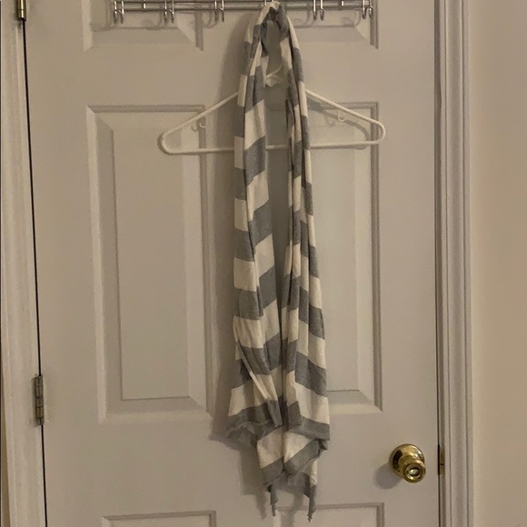 Tommy Hilfiger Scarf - Picture 3 of 3